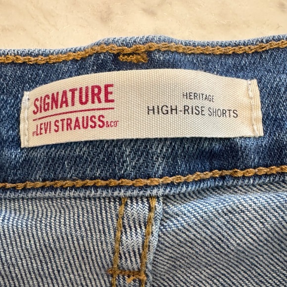 Womens Denim Signature‎ Levi Strauss Heritage High Rise 3" Shorts - Picture 3 of 7